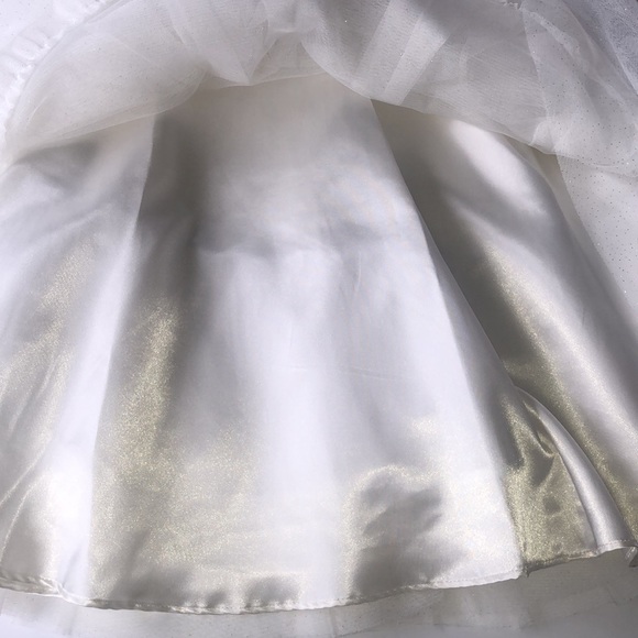 JONA MICHELLE GIRLS GOLD WITH LACE & TULLE DRESS - Picture 3 of 7